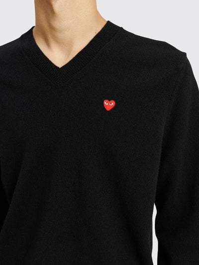 MINI HEART V-NECK KNIT SWEATER BLACK